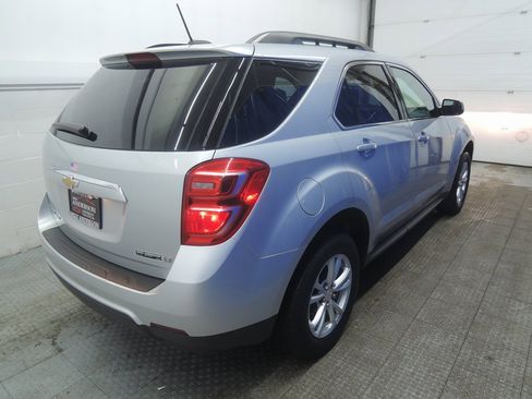 Used 2017 Chevrolet Equinox LT w/ Convenience Package image 10