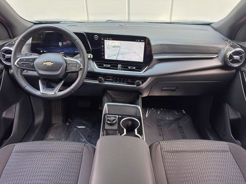 Used 2026 Chevrolet Equinox LT FWD image 10