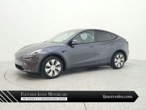 Used 2023 Tesla Model Y Long Range image 1