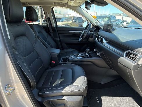 Used 2025 MAZDA CX-5 AWD 2.5 S w/ Preferred Package image 29