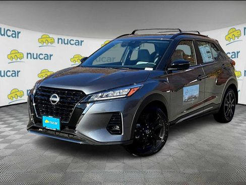 New 2024 Nissan Kicks SR w/ SR Premium Package image 3