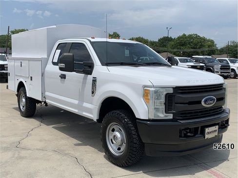 Used 2017 Ford F350 XL w/ Power Equipment Group AWD/4WD image 3