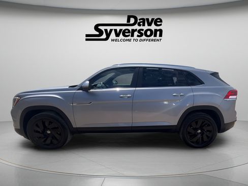 Used 2024 Volkswagen Atlas Cross Sport SE AWD/4WD image 8