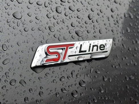 Used 2025 Ford Escape ST-Line image 30