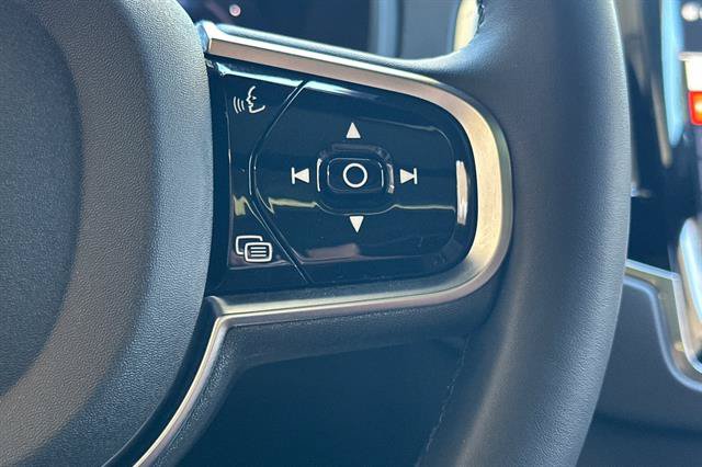 Certified 2024 Volvo XC90 T8 Ultimate w/ Protection Package Premier AWD/4WD image 29