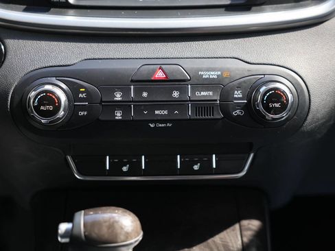 Used 2017 Kia Sorento EX AWD/4WD image 27