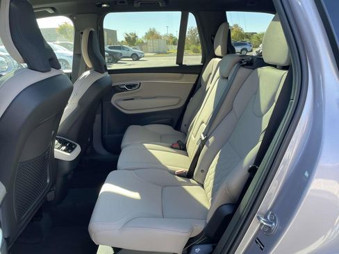 New 2026 Volvo XC90 B5 Core image 3