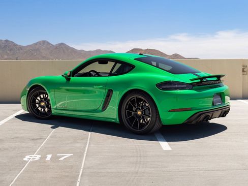 Used 2021 Porsche 718 Cayman GTS RWD image 7