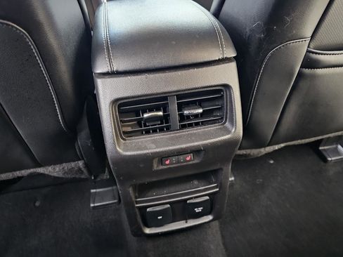 Used 2019 Ford Edge Titanium w/ Equipment Group 301A image 28