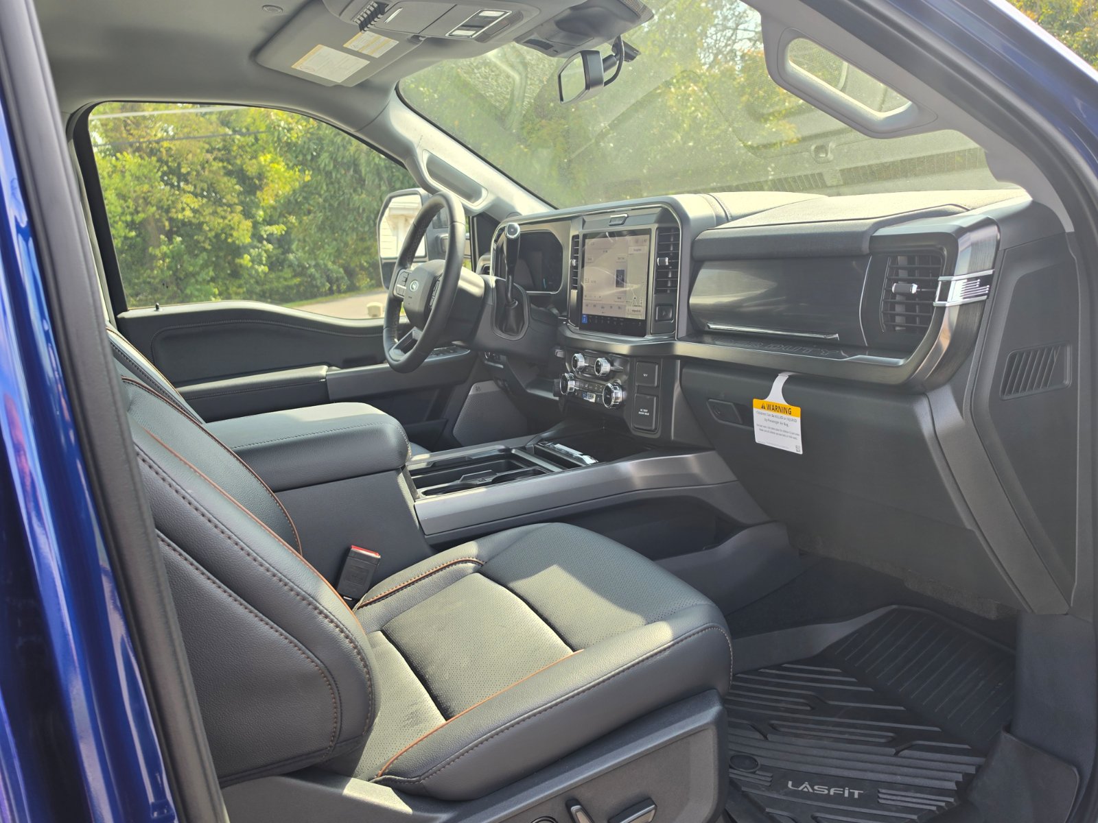 Used 2026 Ford F550 4x4 Crew Cab Super Duty image 30
