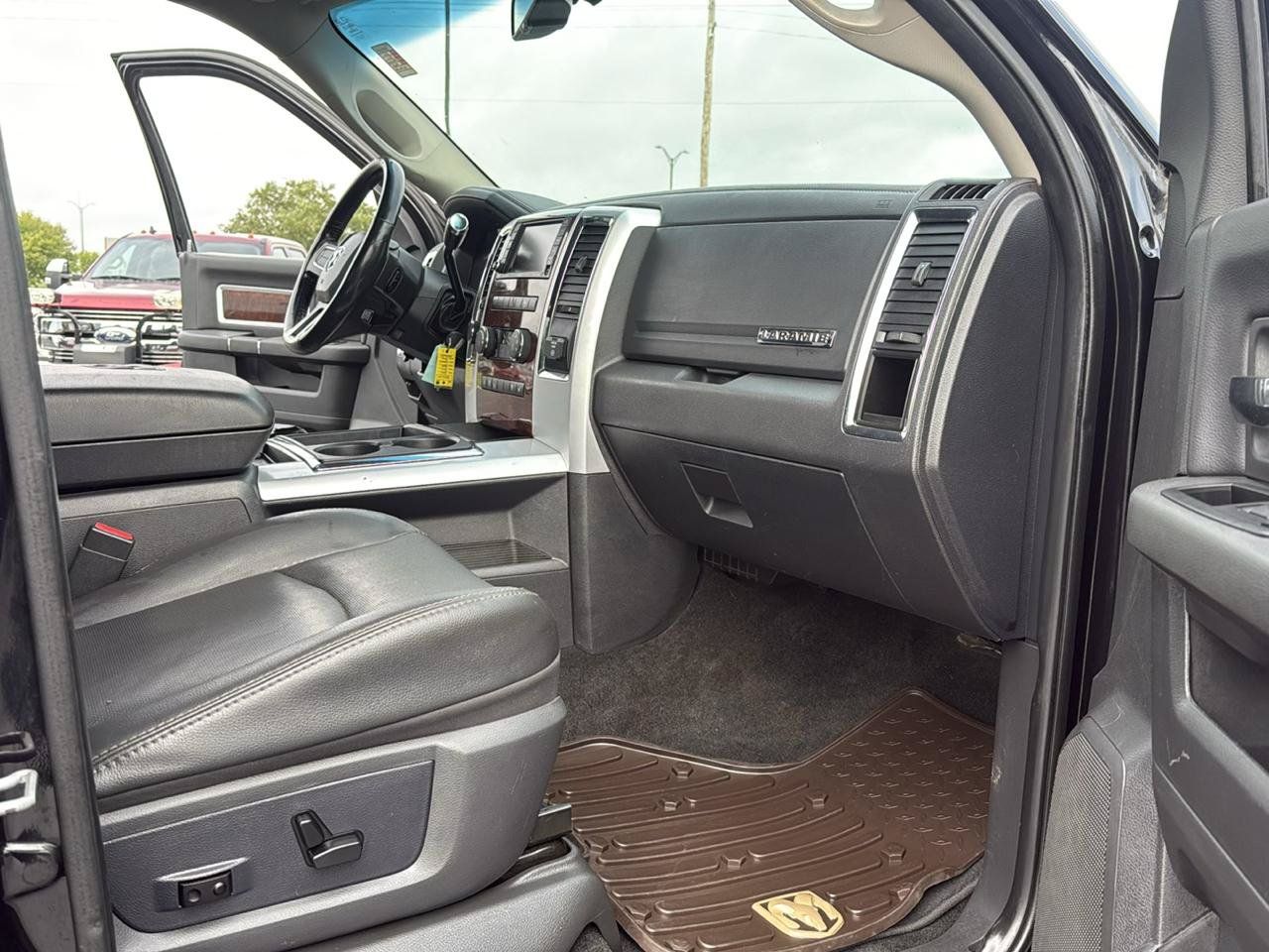 Used 2011 RAM 3500 Laramie w/ HD Snow Plow Prep Group AWD/4WD image 34