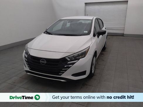 Used 2025 Nissan Versa S w/ Trunk Package FWD image 1