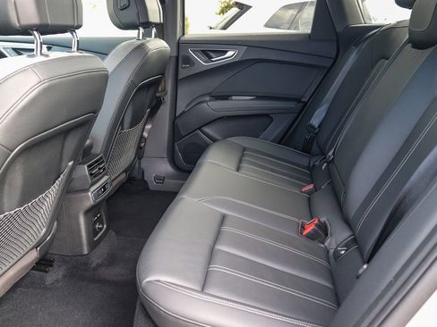 Used 2023 Audi Q4 e-tron Premium Plus w/ Premium Plus RWD image 19