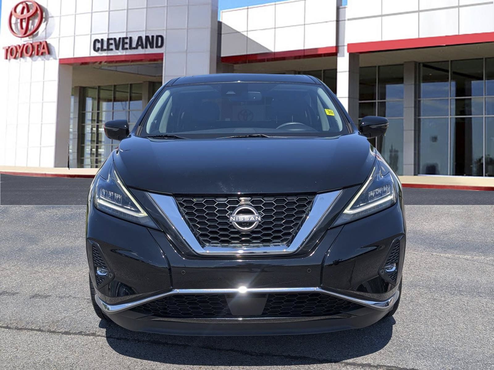 Used 2023 Nissan Murano SL w/ SL Moonroof Package FWD image 3
