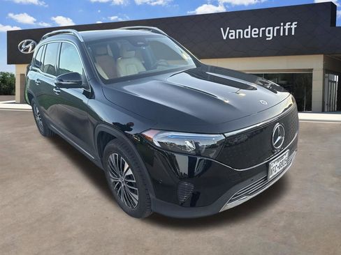 Used 2025 Mercedes-Benz EQB 250+ image 3