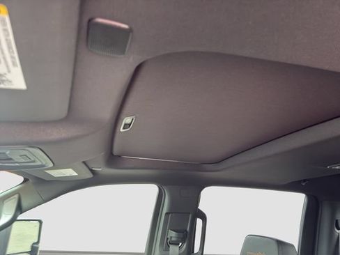 Used 2025 Chevrolet Silverado 3500 High Country w/ High Country Premium Package AWD/4WD image 13
