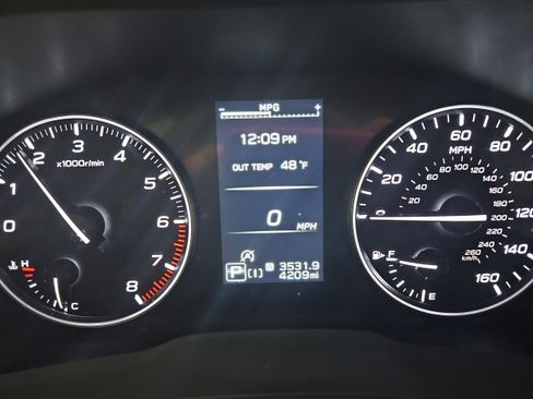 Certified 2025 Subaru Crosstrek 2.5i Limited w/ Popular Package #3A image 8