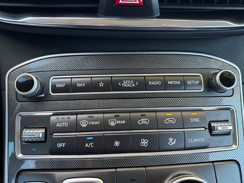 Used 2023 Hyundai Santa Fe XRT FWD image 17