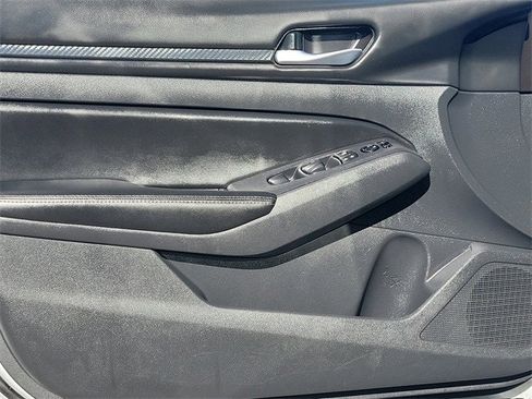 Certified 2024 Nissan Altima 2.5 SV image 21