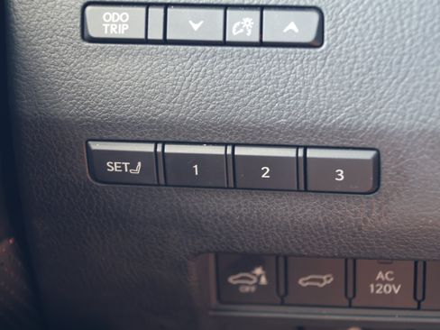 Used 2026 Lexus GX 550 w/ Accessory Package (2T) AWD/4WD image 15