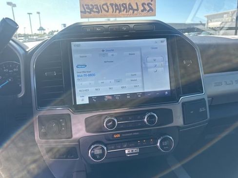 Used 2022 Ford F250 Lariat w/ FX4 Off-Road Package AWD/4WD image 17
