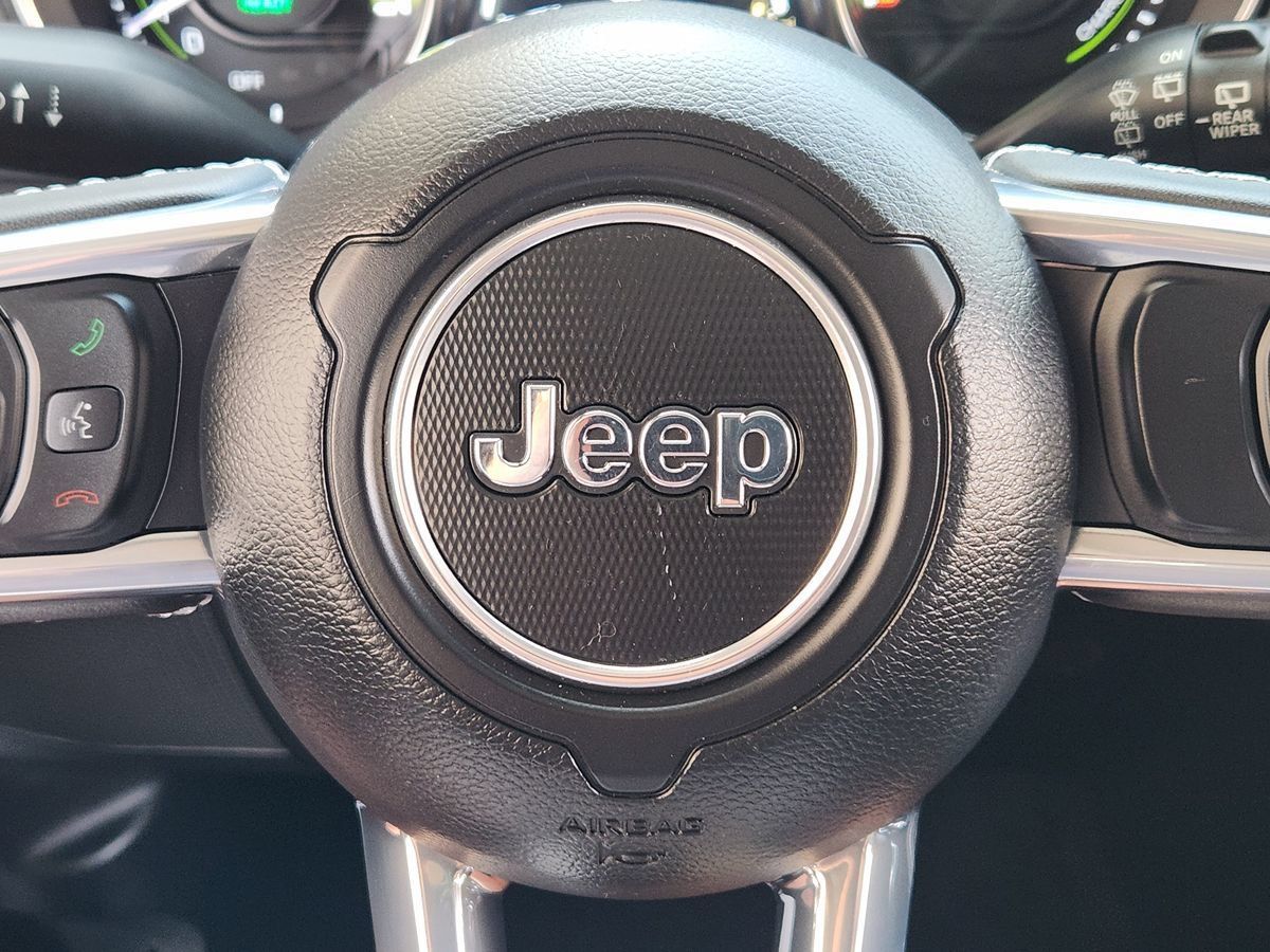 Used 2023 Jeep Wrangler Unlimited Sahara w/ Cold Weather Group AWD/4WD image 47