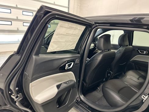 New 2026 Jeep Compass Limited w/ Sun, Sound & Navigation Group image 32
