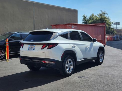 Certified 2022 Hyundai Tucson SE w/ Cargo Package AWD/4WD image 7