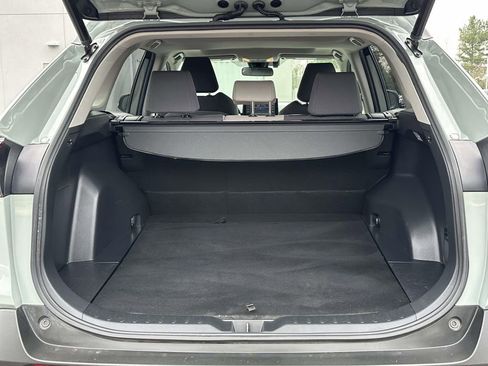 Used 2020 Toyota RAV4 XLE w/ Convenience Package image 8