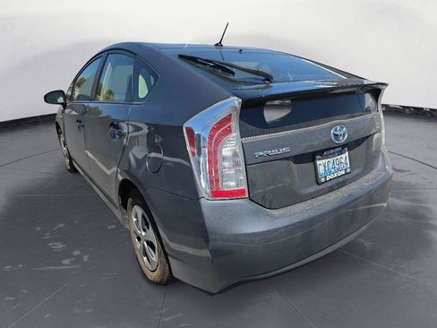Used 2015 Toyota Prius Two FWD image 4