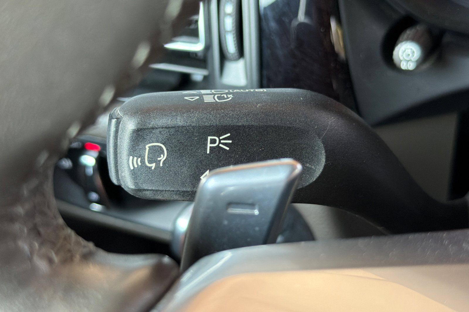 Used 2021 Porsche Macan AWD/4WD image 35