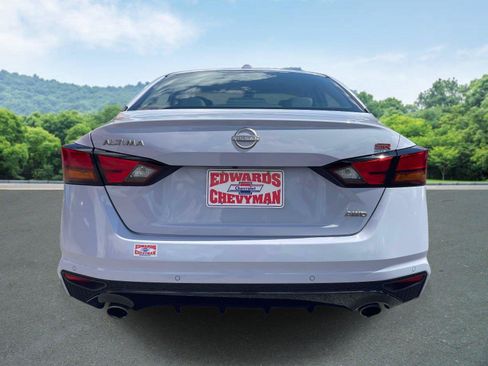 Used 2025 Nissan Altima 2.5 SR w/ SR Premium Package AWD/4WD image 23