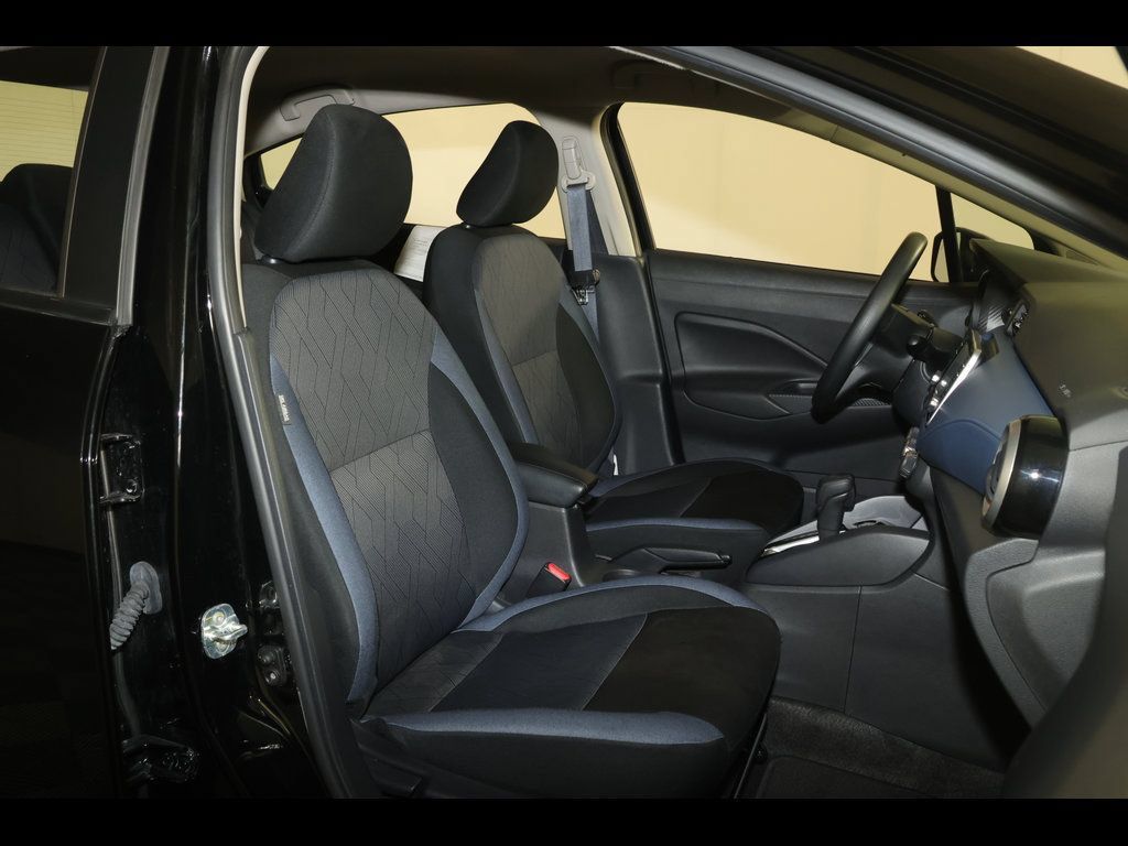 Used 2025 Nissan Versa SV FWD image 26