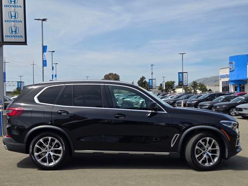 Used 2021 BMW X5 sDrive40i w/ Premium Package RWD image 8