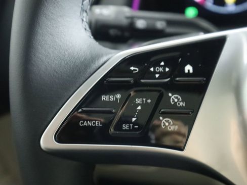 New 2026 Mercedes-Benz GLB 250 image 12