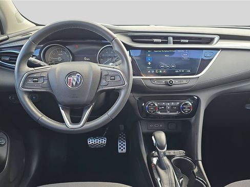 Used 2023 Buick Encore GX Select w/ Sport Touring Package FWD image 9
