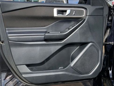 Certified 2020 Ford Explorer XLT w/ Comfort Package image 21