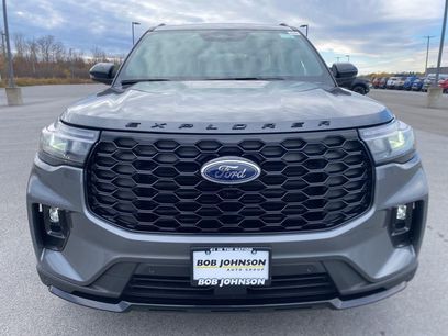 New 2026 Ford Explorer ST-Line w/ ST-Line Street Pack