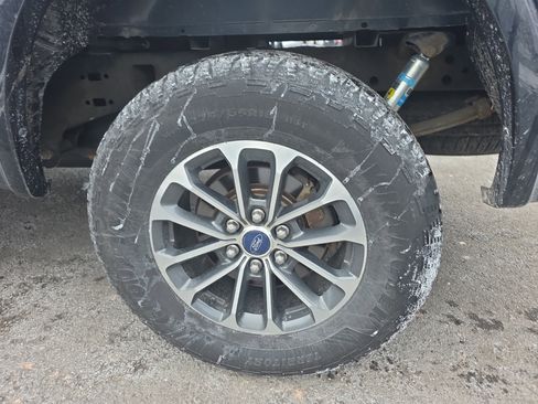 Used 2018 Ford F150 XLT w/ Equipment Group 302A Luxury image 12