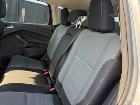 Used 2014 Ford Escape SE w/ Equipment Group 201A FWD image 25