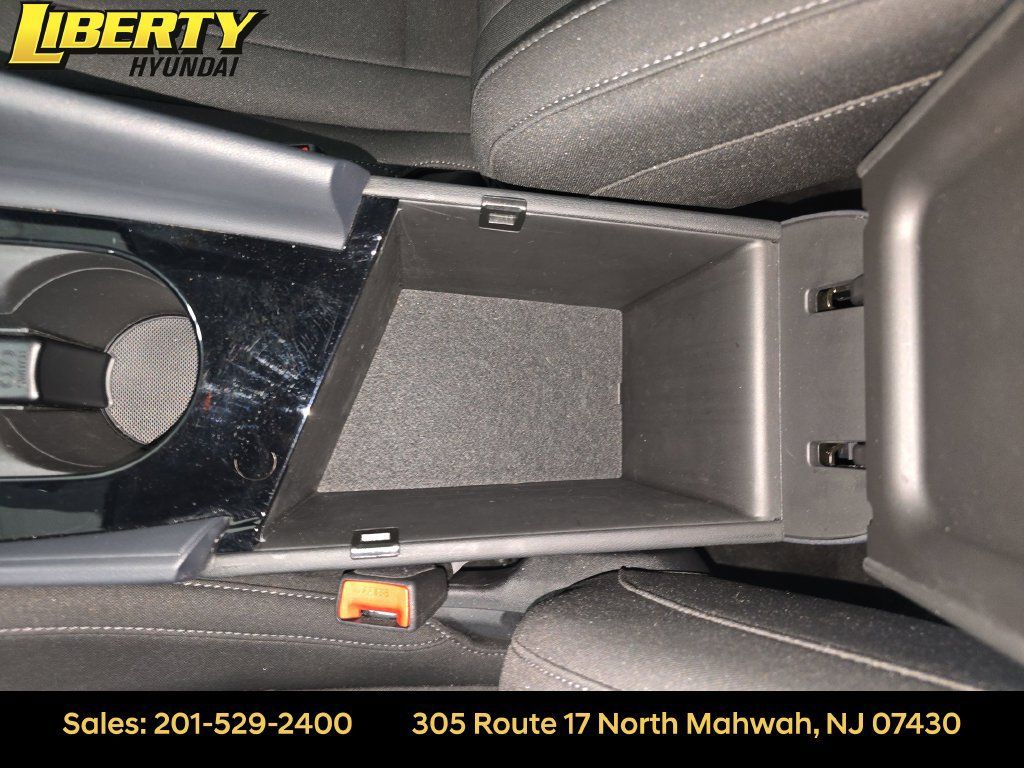 Certified 2022 Hyundai Elantra SEL w/ Convenience Package FWD image 25