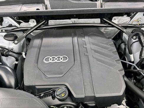 Used 2025 Audi Q5 2.0T Premium AWD/4WD image 11