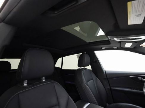 Used 2019 Audi Q8 Prestige image 23