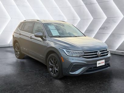 Used 2024 Volkswagen Tiguan SE