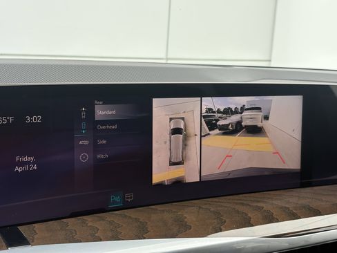 Used 2025 Cadillac Escalade Premium Luxury Platinum AWD/4WD image 26