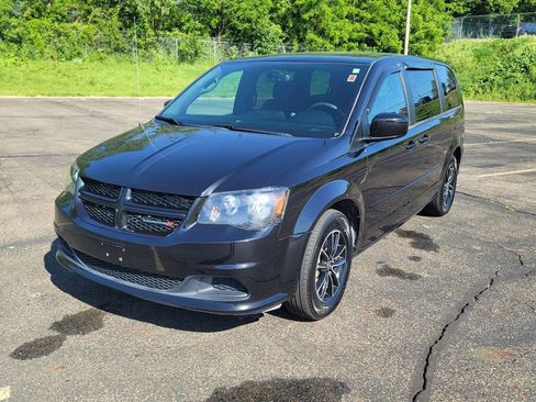 Used 2016 Dodge Grand Caravan SE FWD image 5