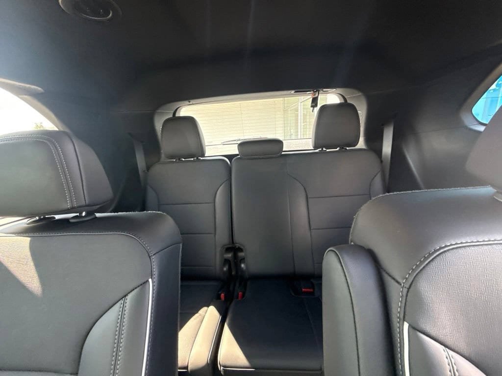 Used 2026 Buick Enclave Preferred AWD/4WD image 14