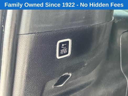 Certified 2024 Jeep Wagoneer L Series II w/ Flexible Seating Group AWD/4WD image 21