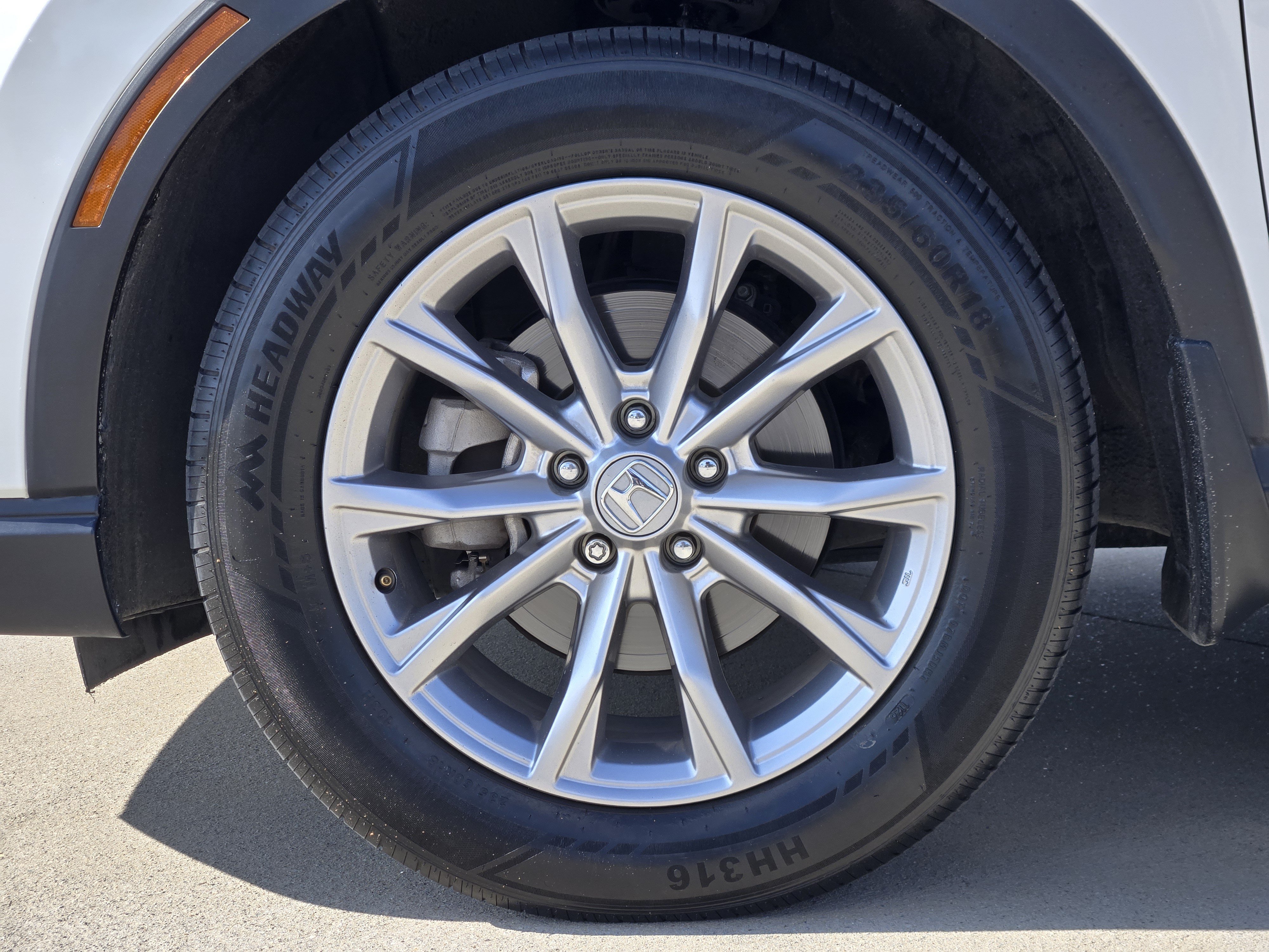 Used 2025 Honda CR-V EX-L image 11