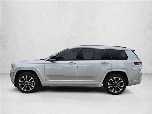 Used 2022 Jeep Grand Cherokee L Overland w/ Luxury Tech Group IV AWD/4WD image 8